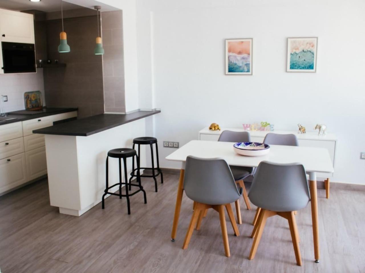 アルガロボ・コスタLoft En Residencial 1ª Linea Con Piscinaアパートメント エクステリア 写真